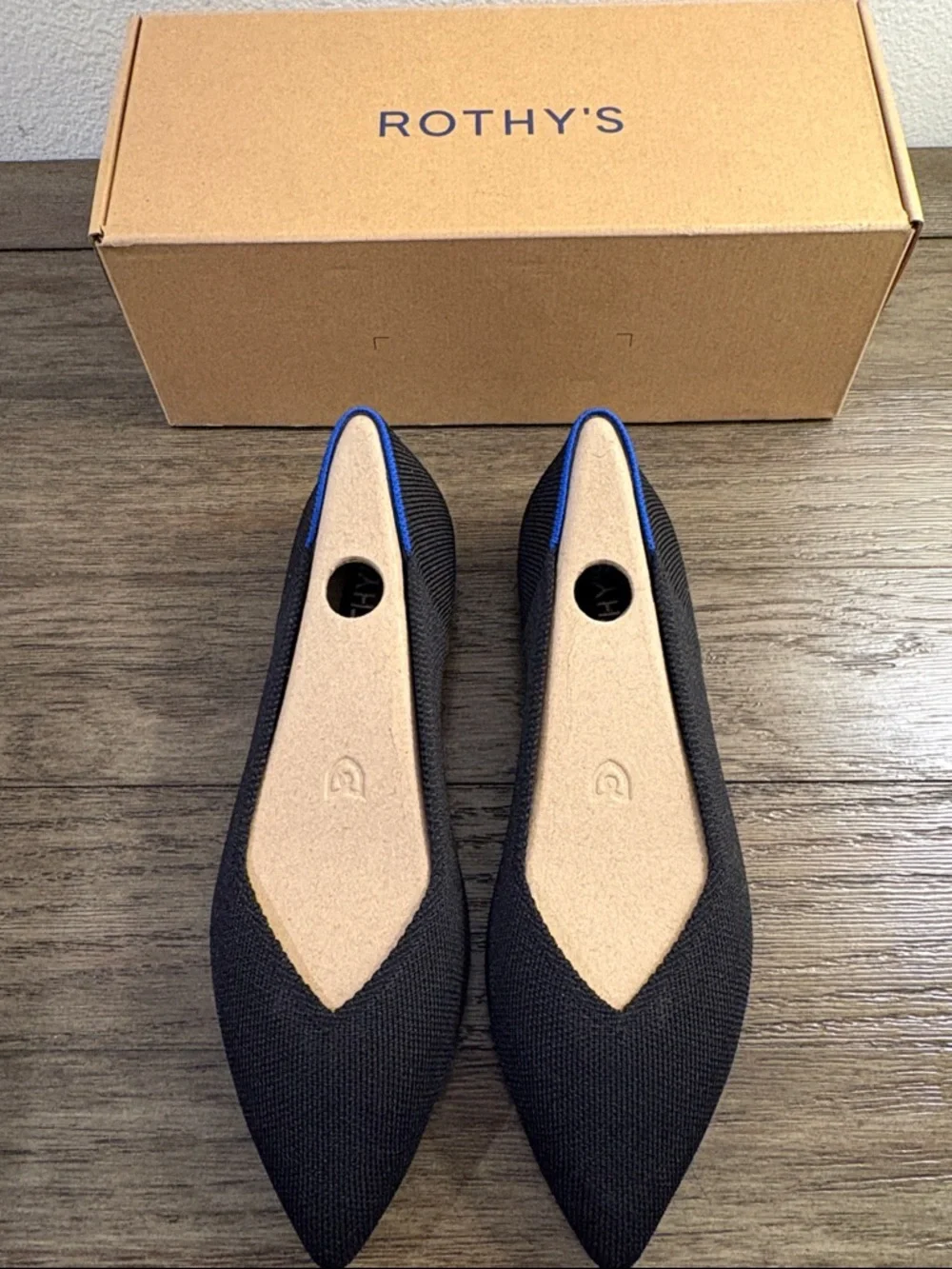 NIB [Rothy's] The Point II Flats Pointed Knit Flat Slip-On Shoes Black Women's 6 - Picture 7 of 13